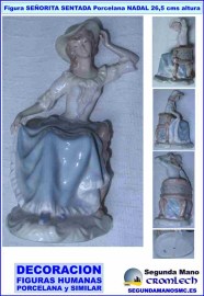 FIGURA-SENORITA-SENTADA-PORCELANA-NADAL