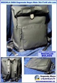 MOCHILA-ZARA-ENGOMADA-NEGRO-MATE-36X17X40CMS